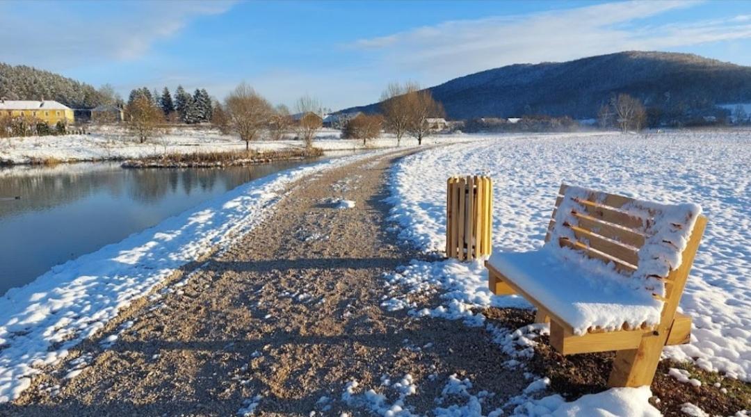 Apartman Swans Otočac Exteriér fotografie