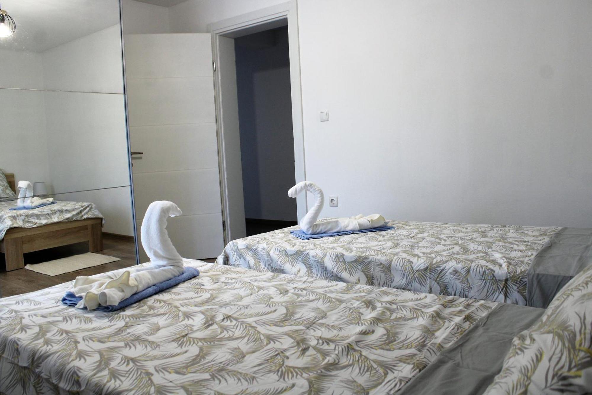 Apartman Swans Otočac Exteriér fotografie